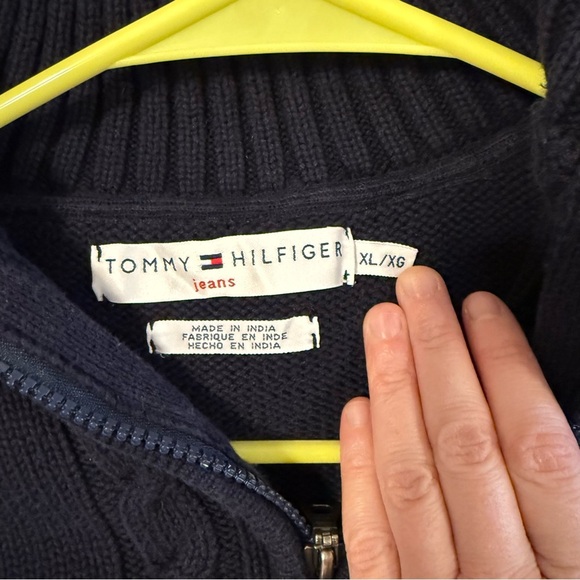 VINTAGE Tommy Hilfiger Sweater - Picture 3 of 5